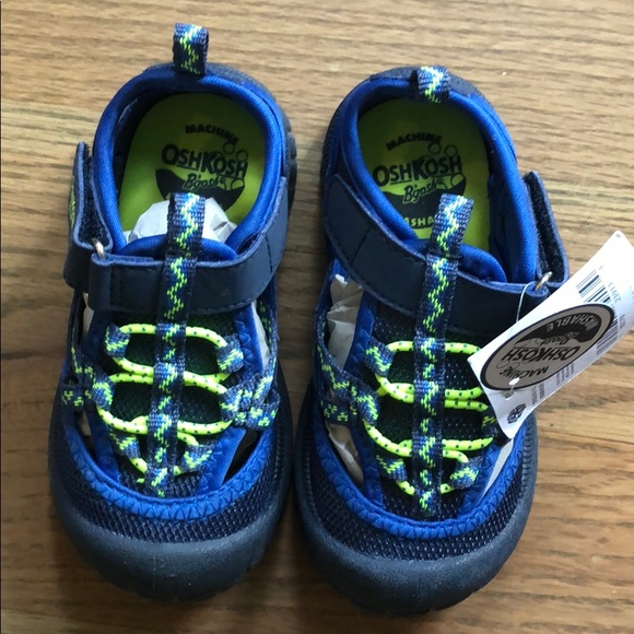 OshKosh Machine washable shoes- NWT - Picture 1 of 2